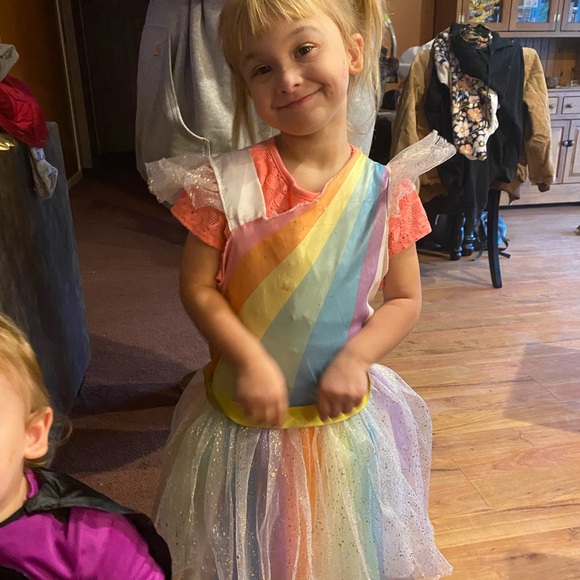 Meet your Posher, Pamela - Picture 3 of 10